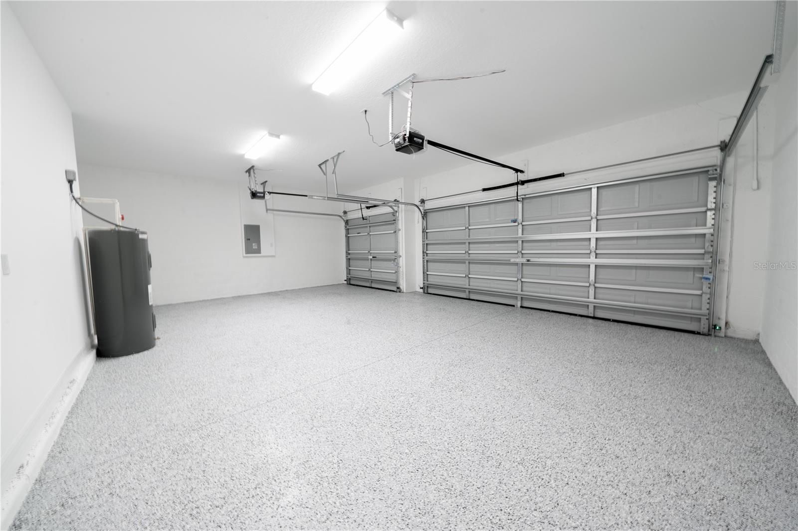 SUN N LAKE - Residential