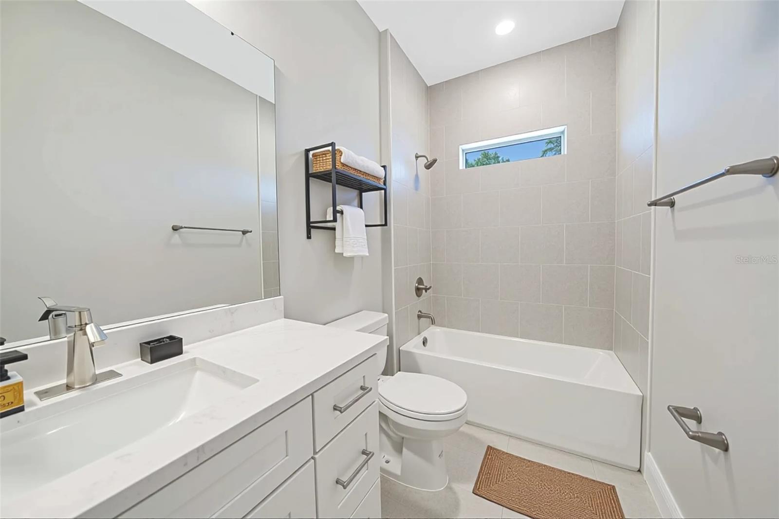 SUN N LAKE - Residential