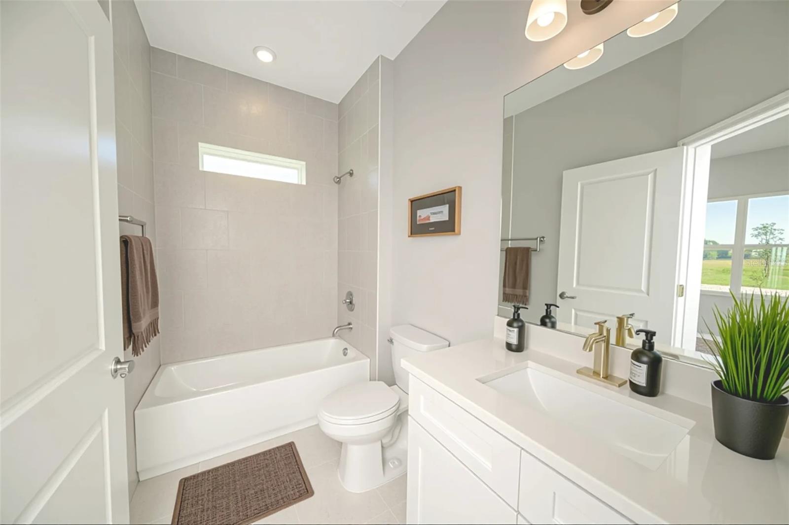 SUN N LAKE - Residential