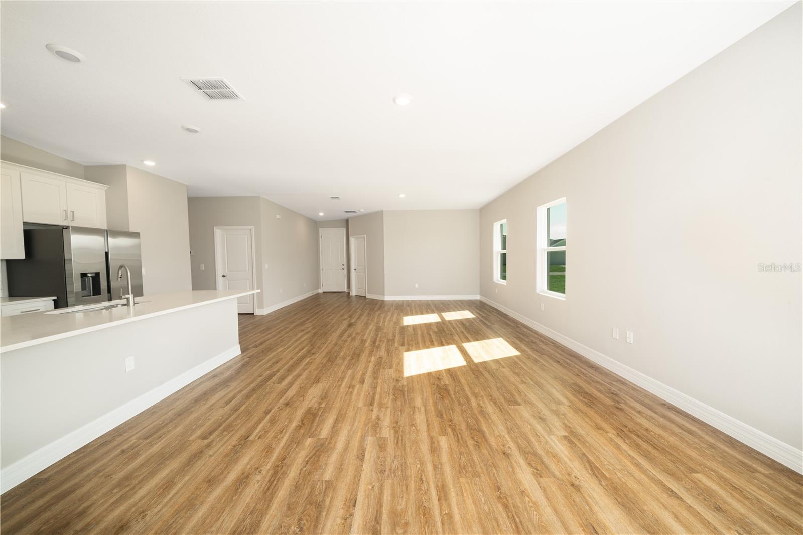 SUN N LAKE - Residential