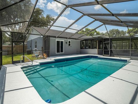 A home in VALRICO