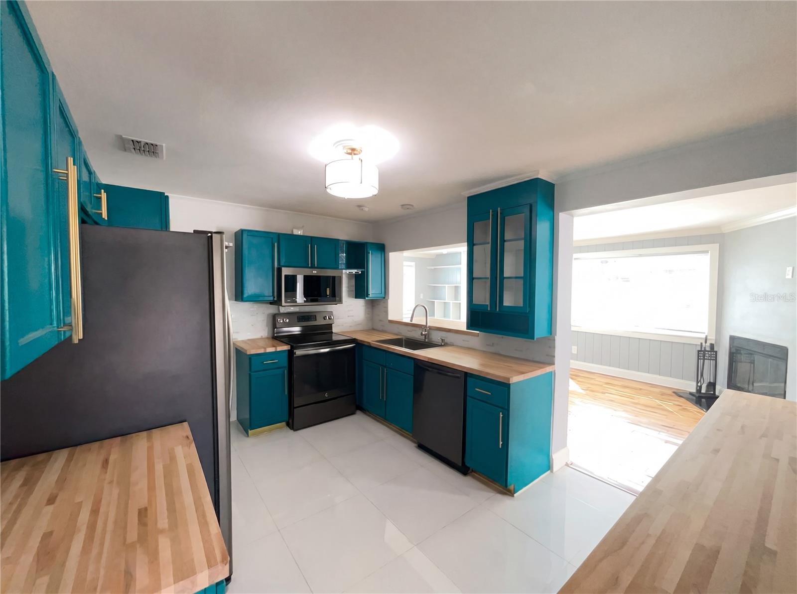 CAPE BREEZE - Residential