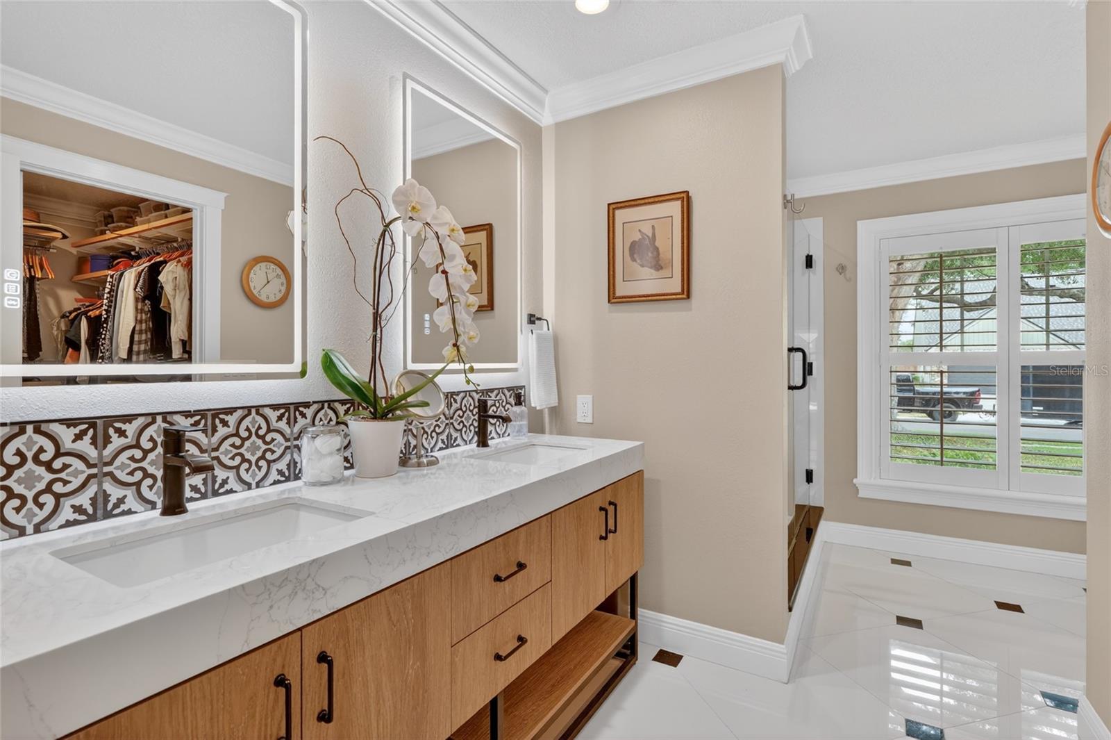 LAKE MAGDALENE MANORS - Residential