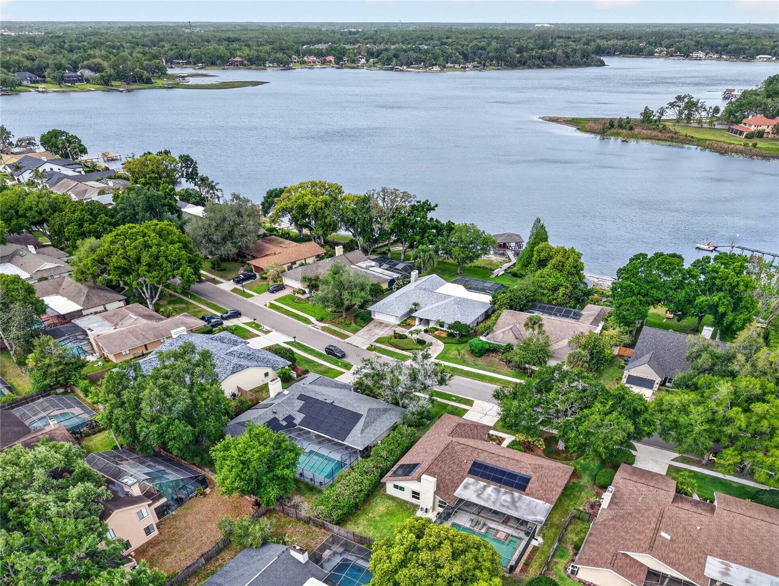 LAKE MAGDALENE MANORS - Residential