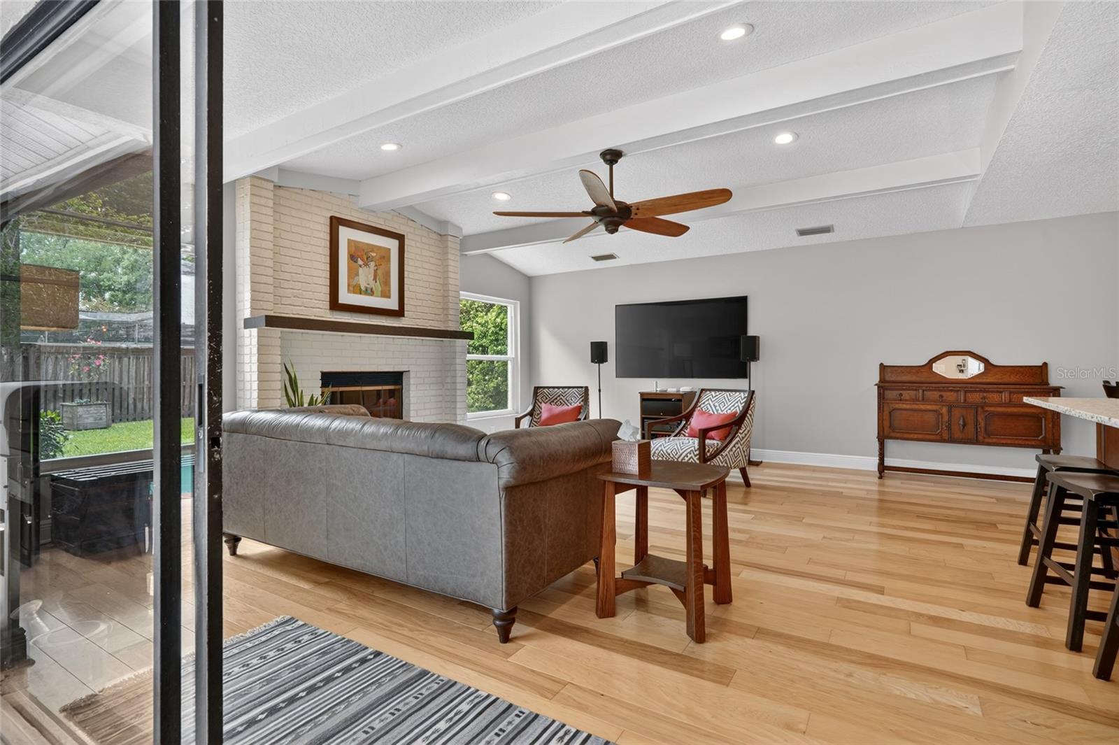 LAKE MAGDALENE MANORS - Residential