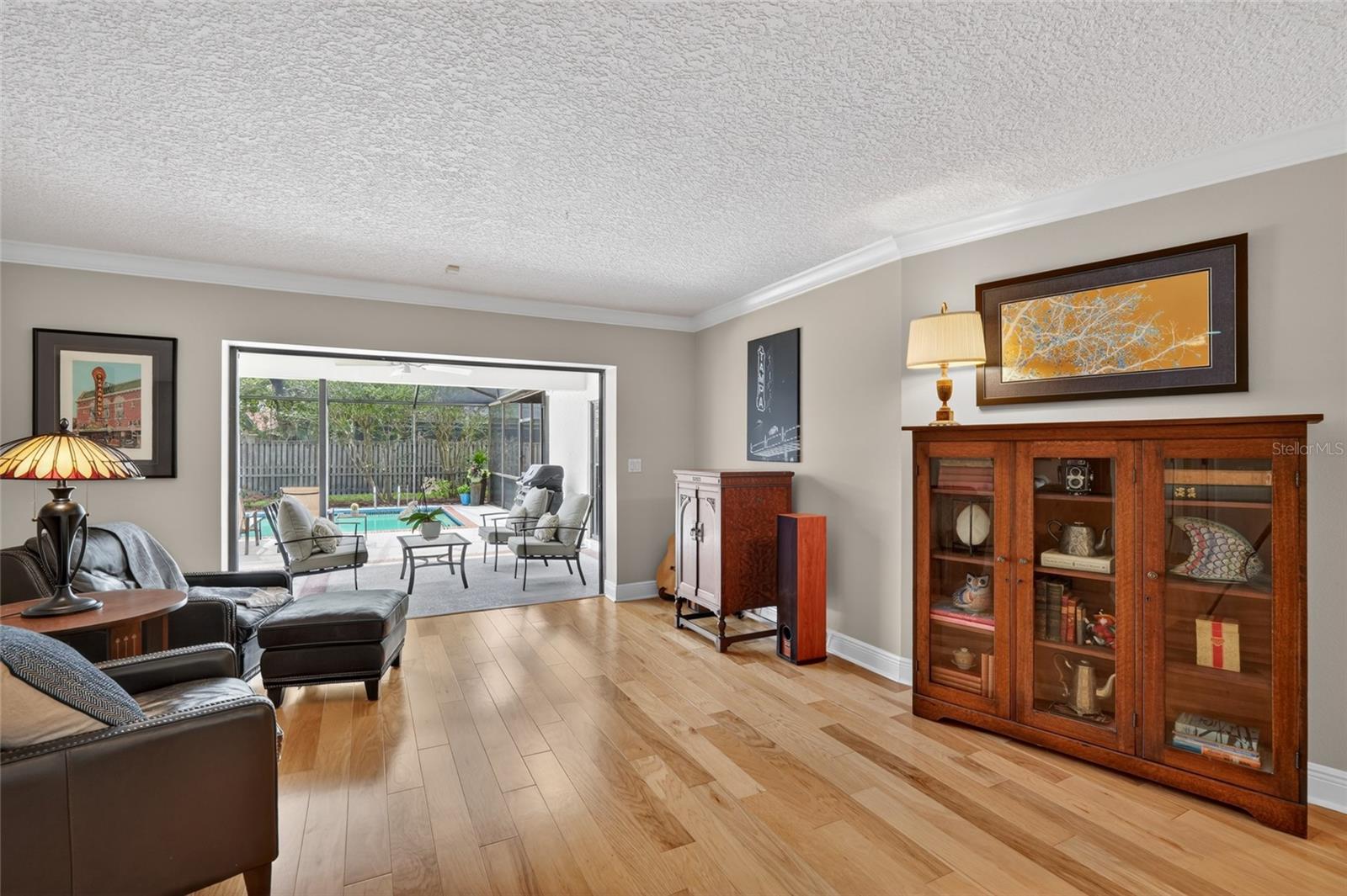 LAKE MAGDALENE MANORS - Residential