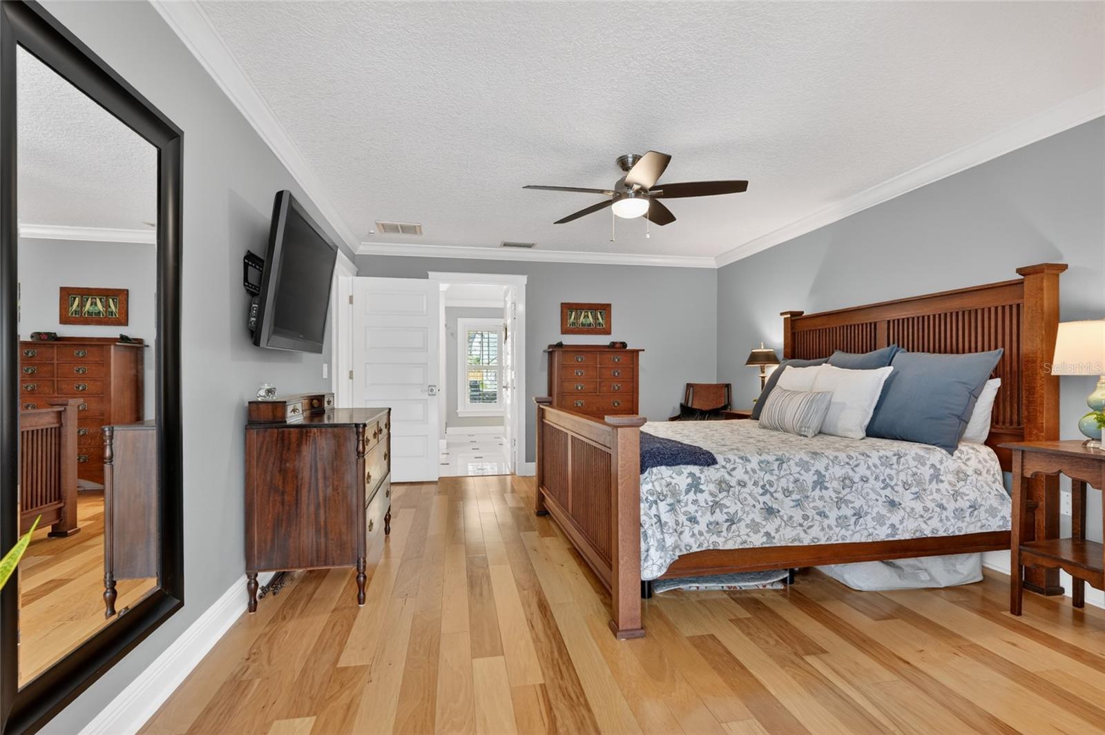 LAKE MAGDALENE MANORS - Residential