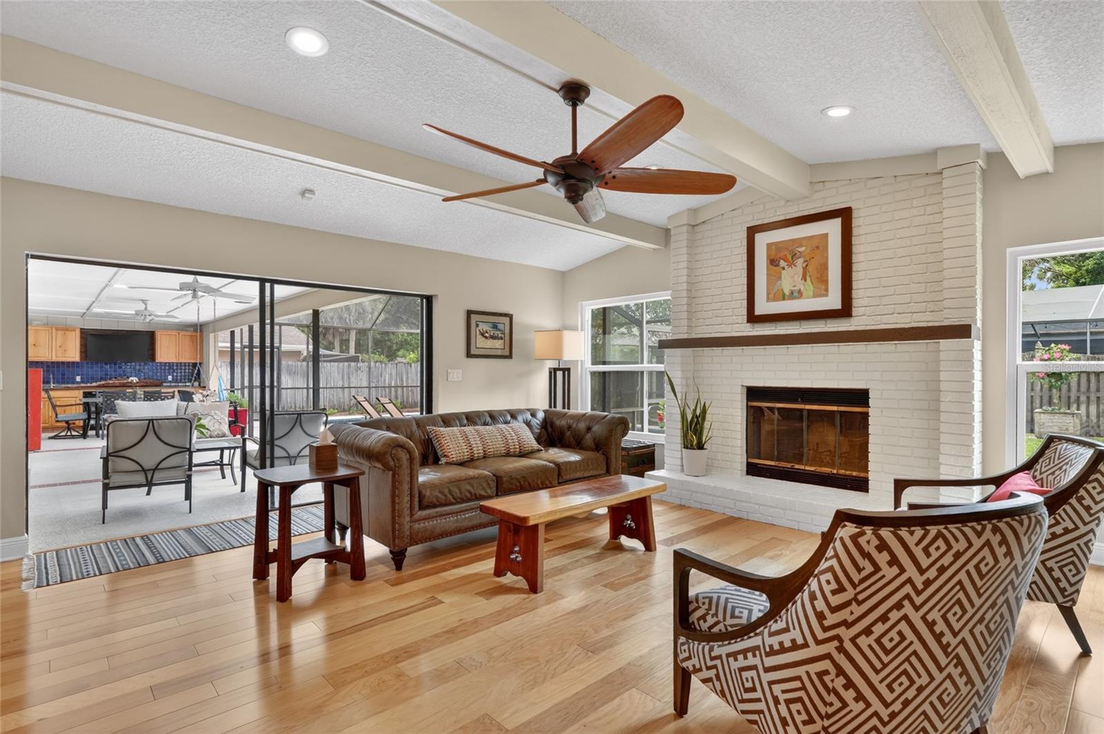 LAKE MAGDALENE MANORS - Residential