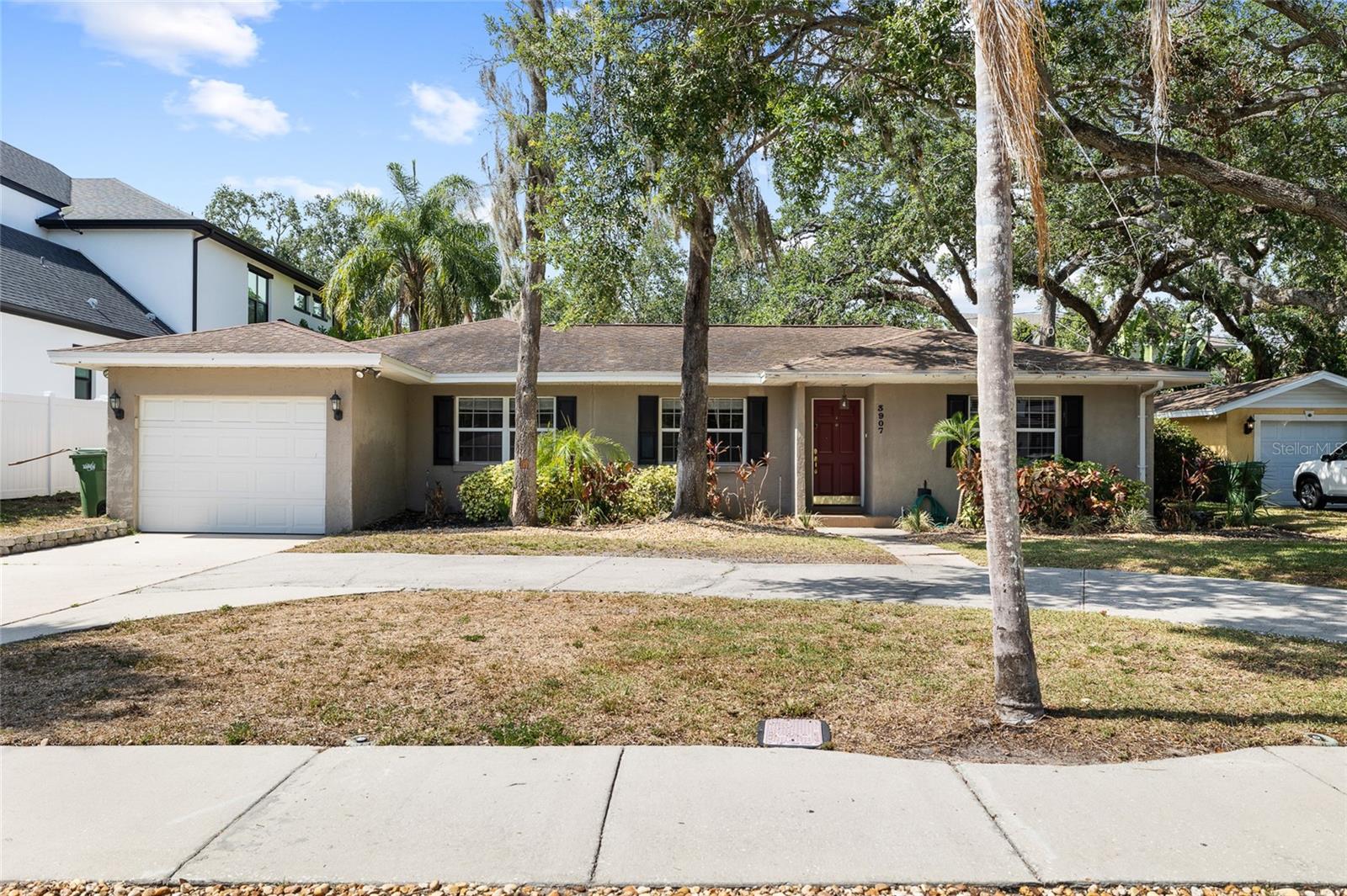 3907 W AZEELE STREET