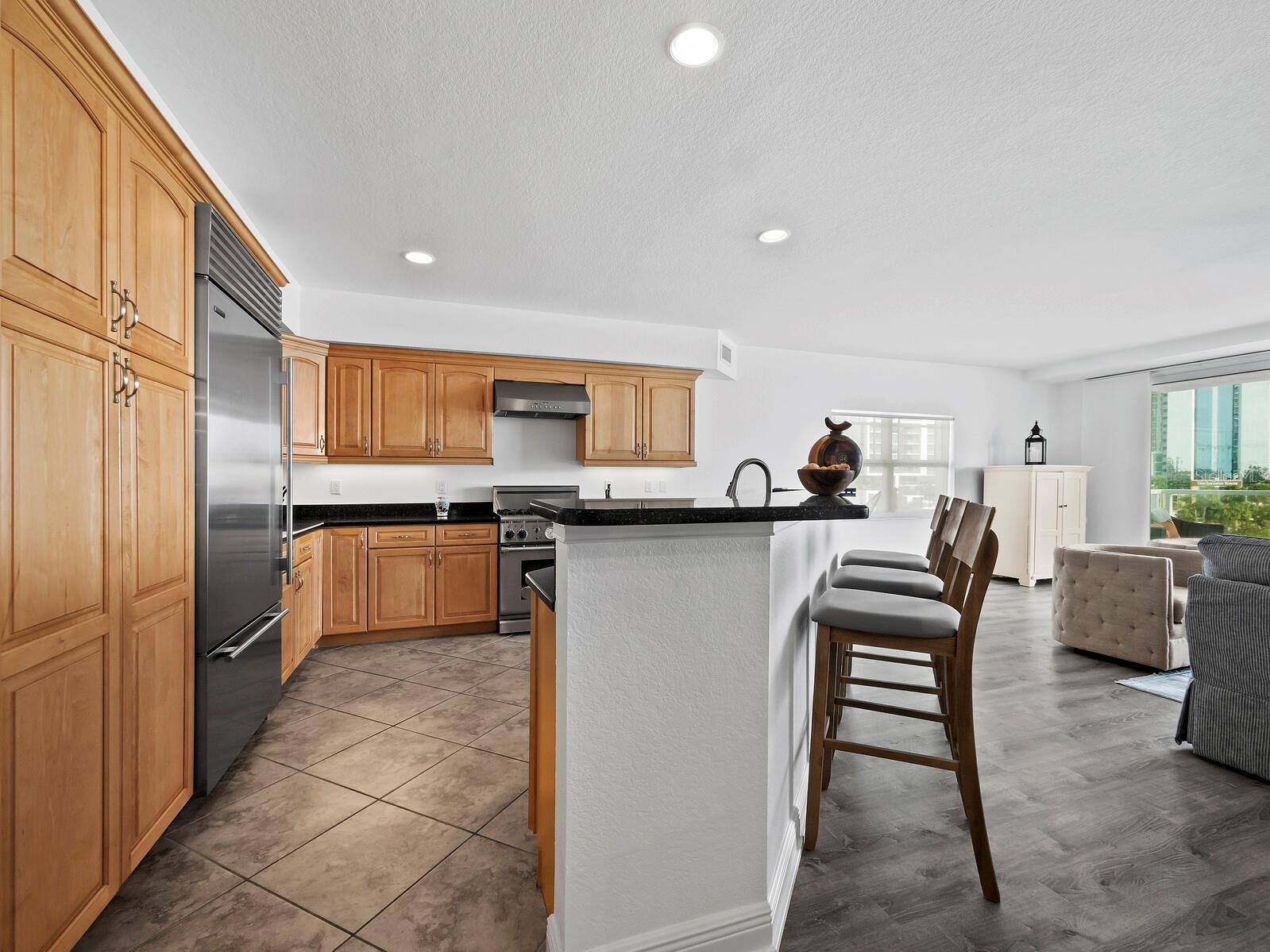 HARBOR VIEW ON GOLDEN GATE POINT - Residential