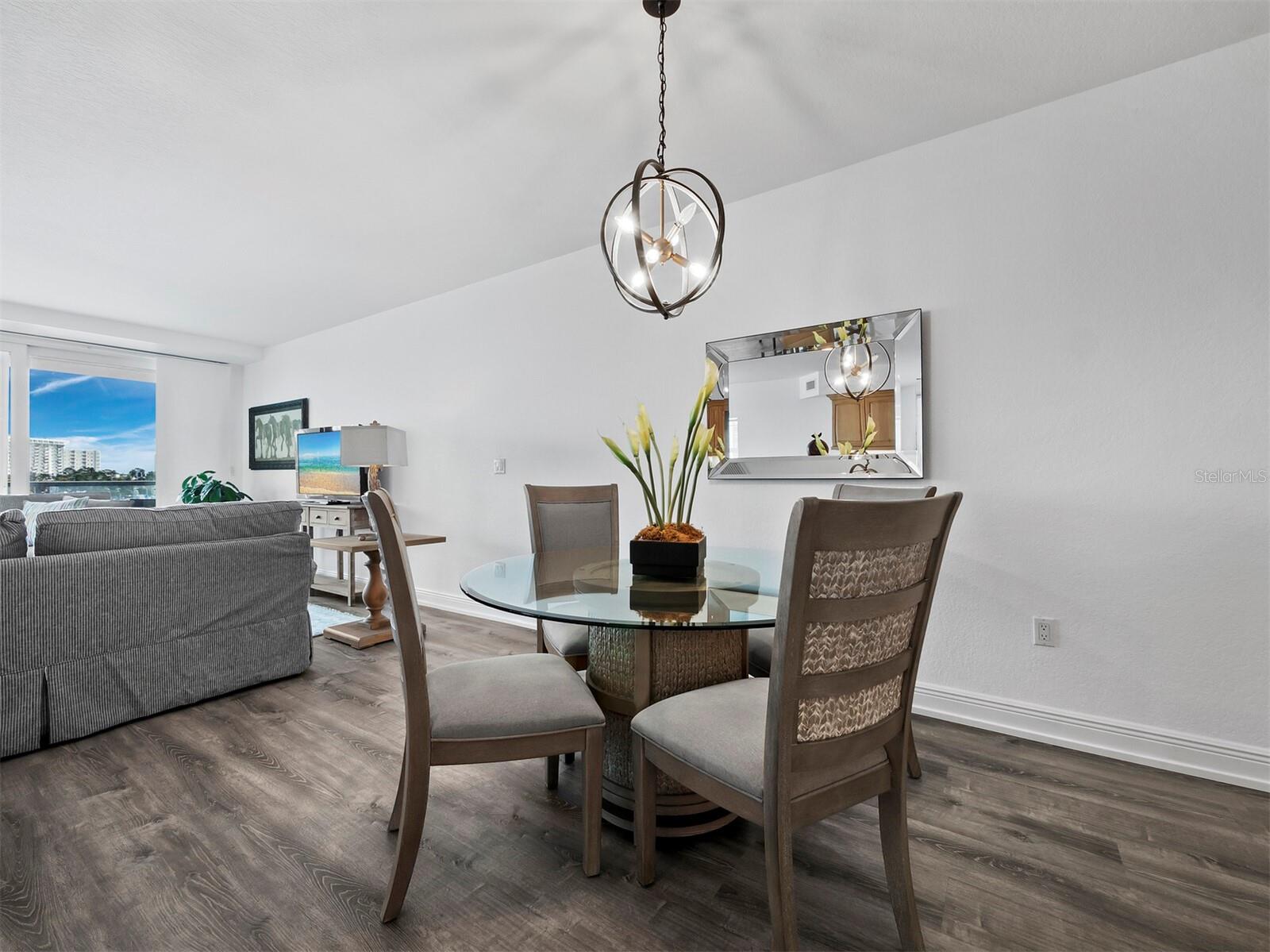 HARBOR VIEW ON GOLDEN GATE POINT - Residential