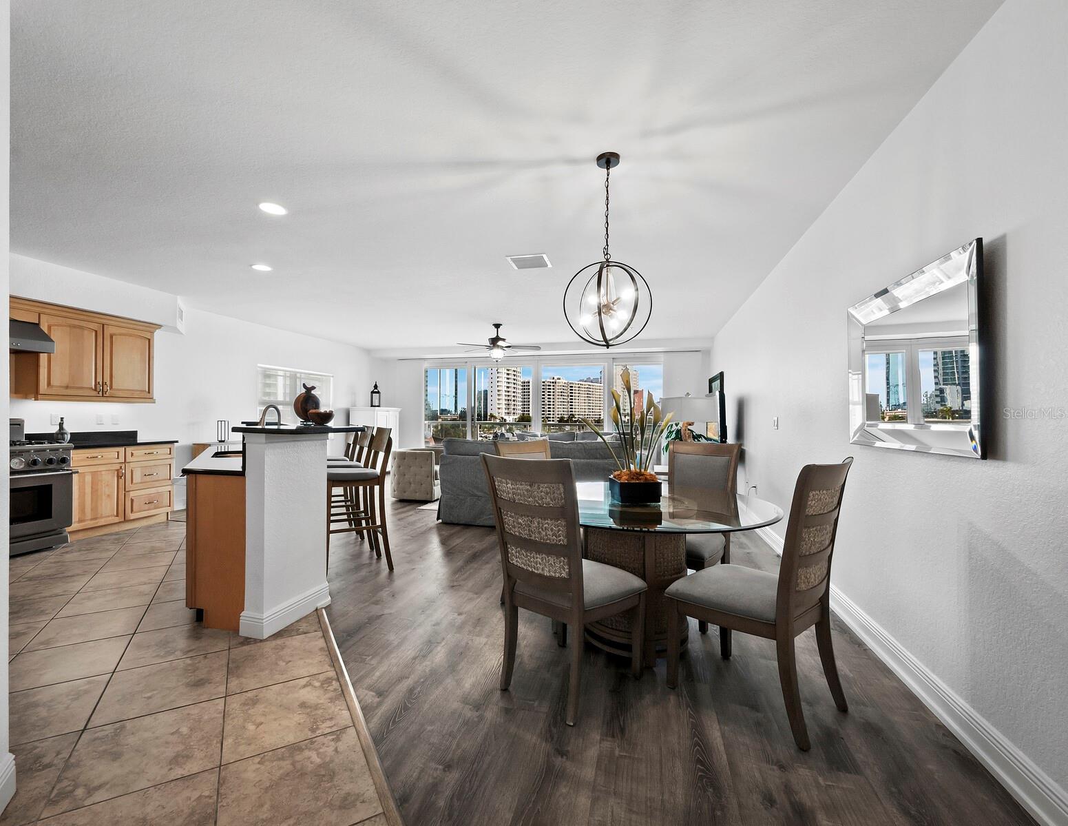 HARBOR VIEW ON GOLDEN GATE POINT - Residential