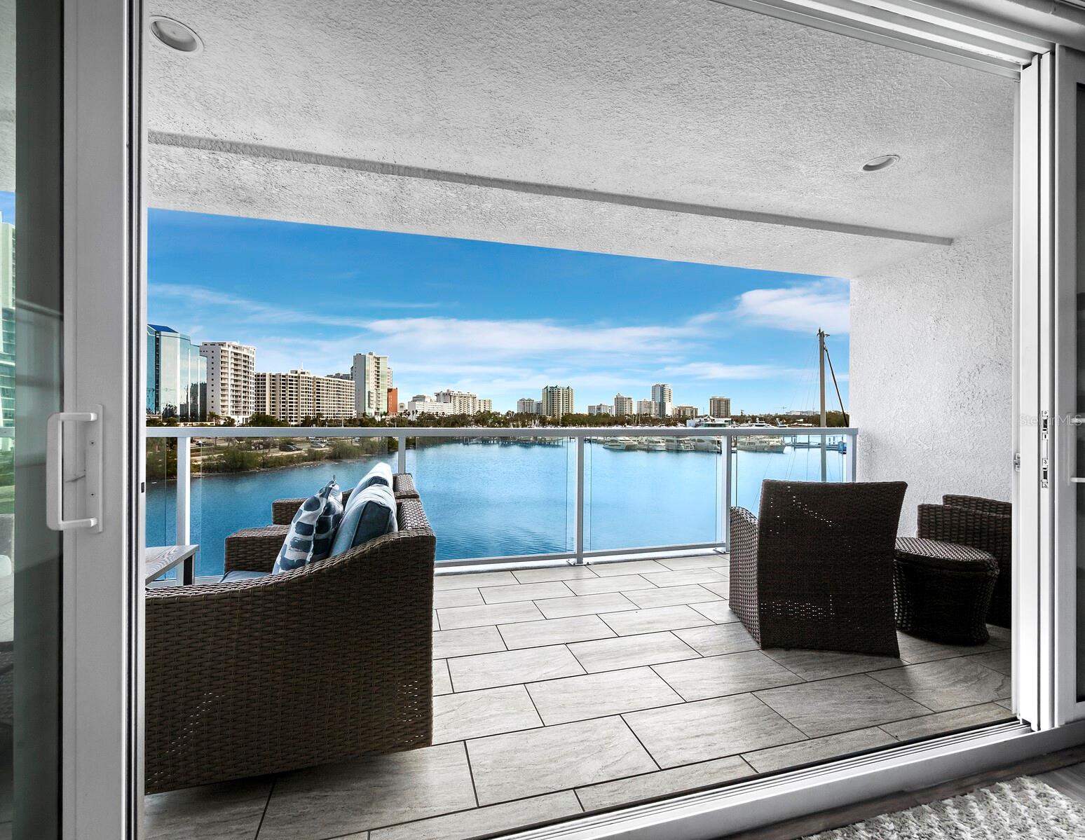 HARBOR VIEW ON GOLDEN GATE POINT - Residential