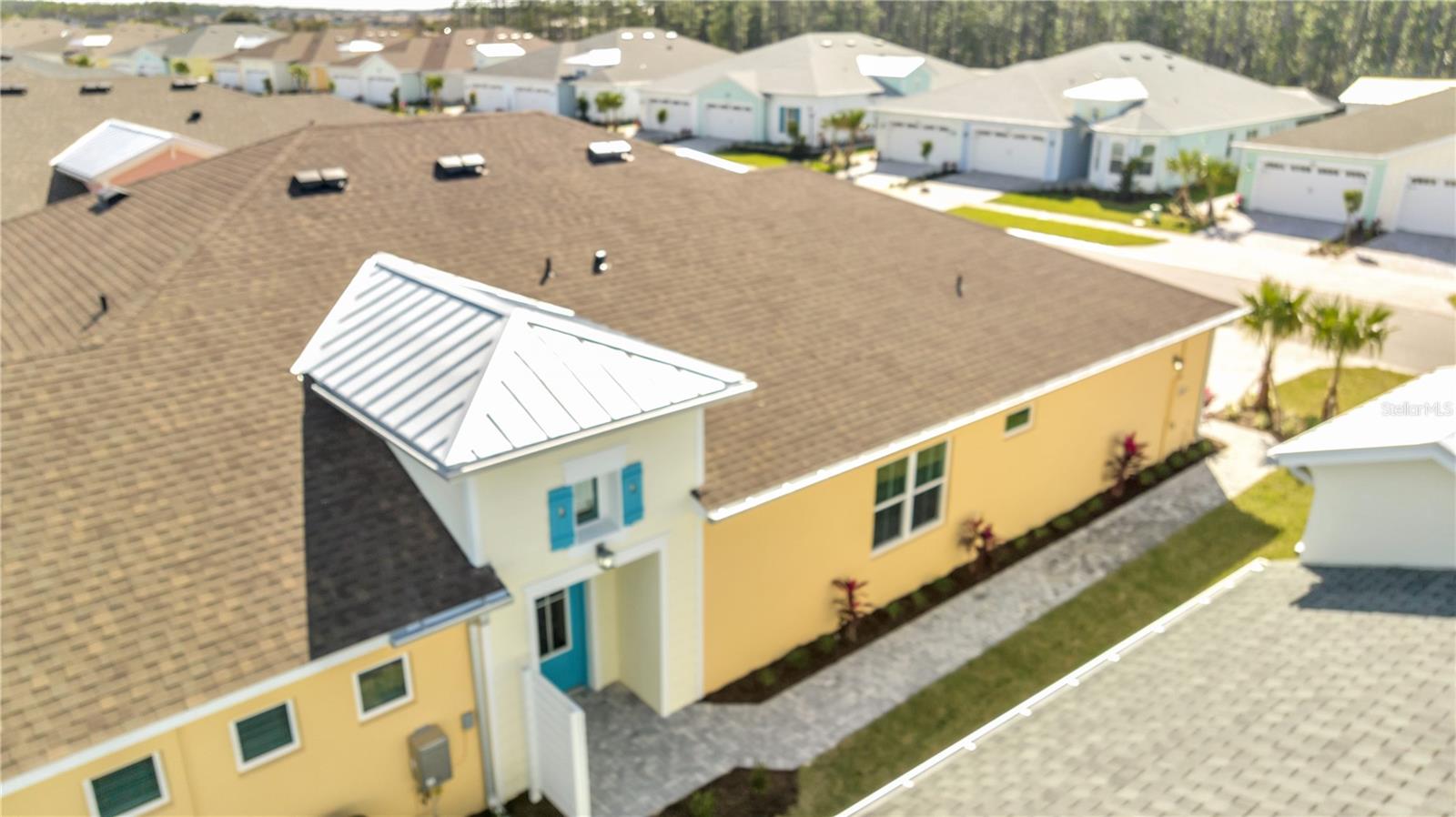 LATITUDE MARGARITAVILLE - Residential Lease