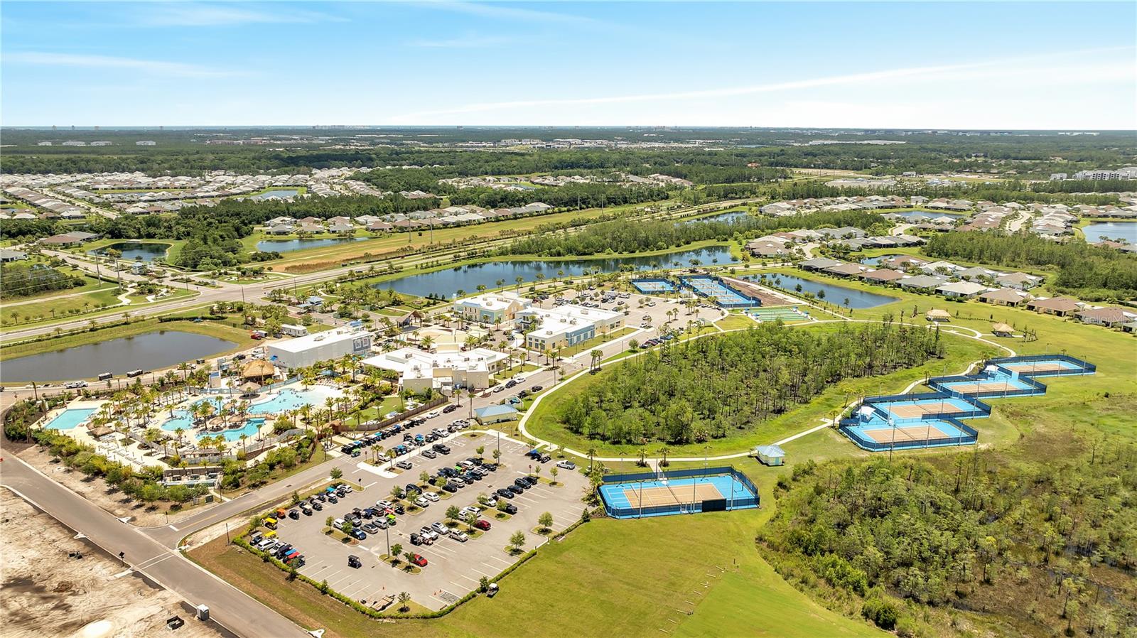 LATITUDE MARGARITAVILLE - Residential Lease