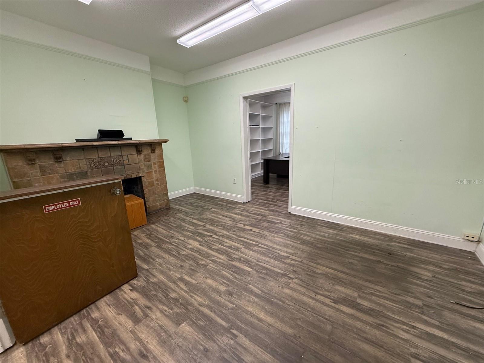 OCALI CENTER - Commercial Lease
