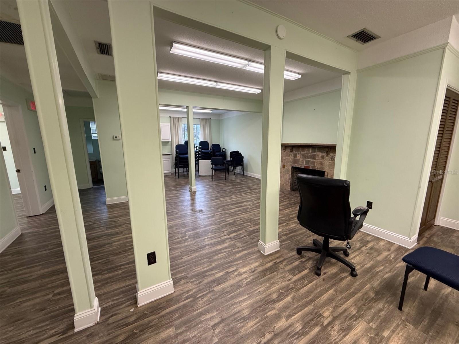 OCALI CENTER - Commercial Lease