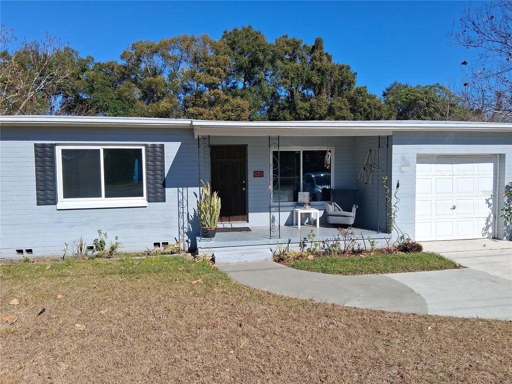 Photo of 2443 E Jersey Ave, Orlando, FL 32806 (MLS # O6378539)