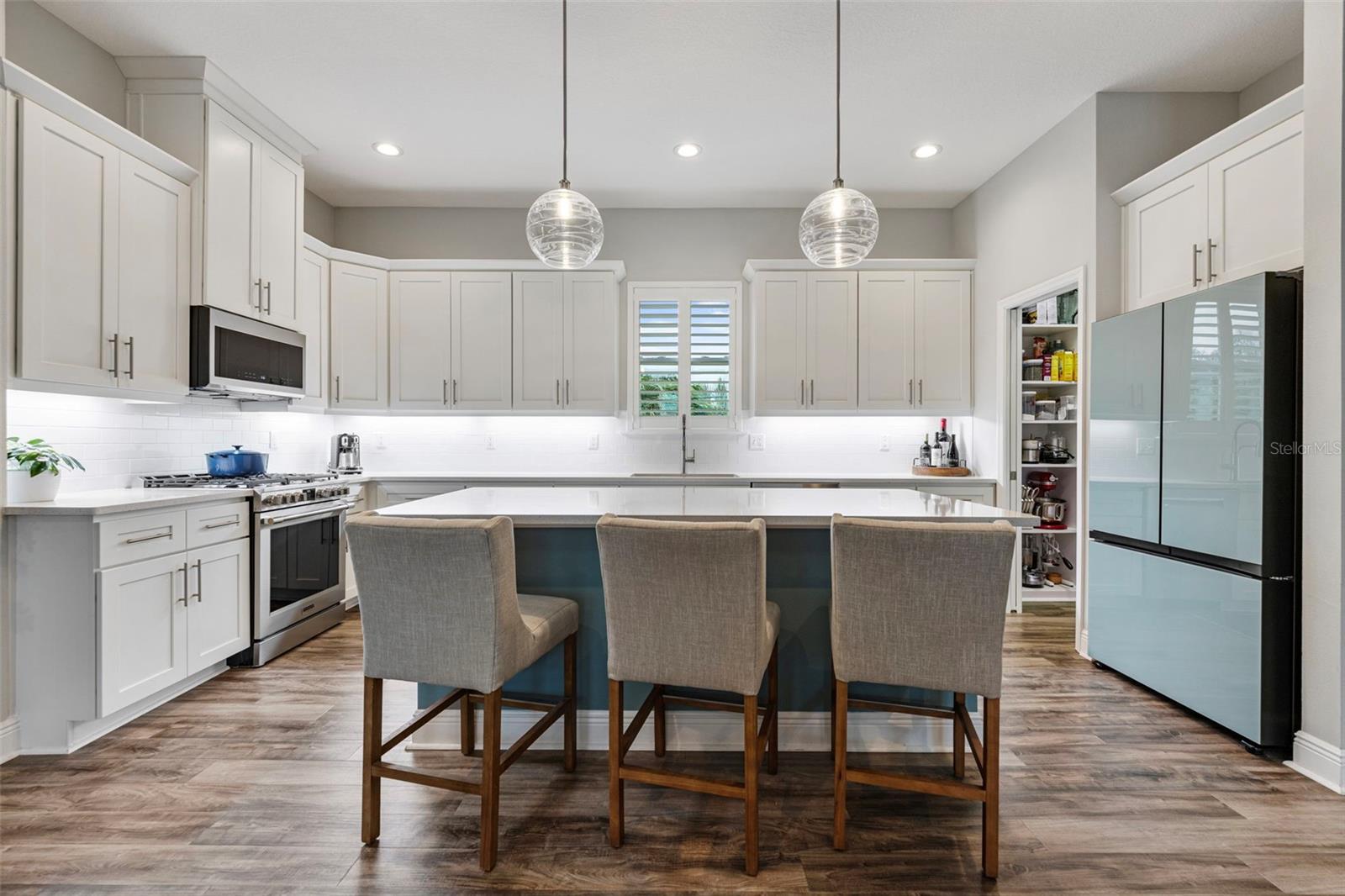DOUGLAS PLACE - Residential
