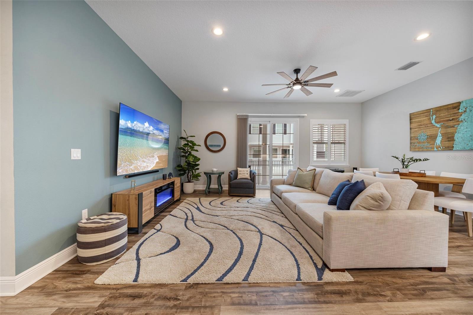 DOUGLAS PLACE - Residential