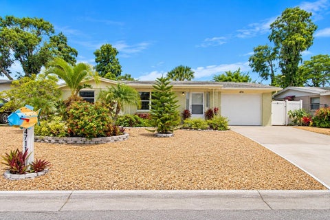 Photo of 4711 Phoenix Avenue, Holiday, FL 34690 (MLS # TB8550943)