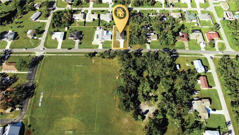 A home in PORT CHARLOTTE