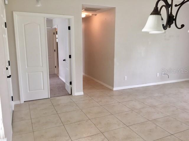 SOUTH VENICE - Residential Lease