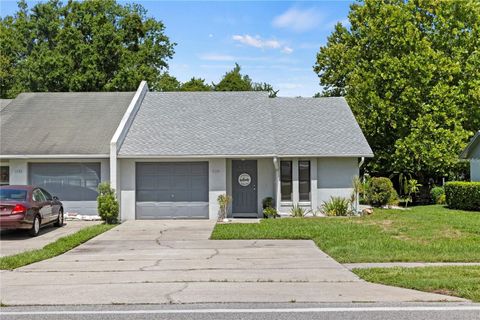 A home in LAKELAND