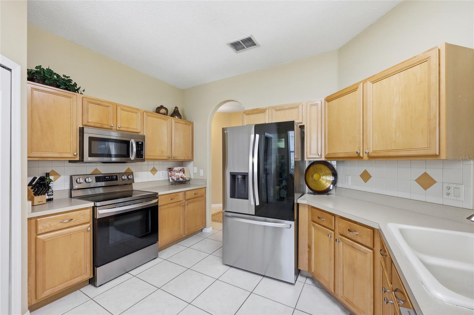 5007 BELLTHORN DRIVE