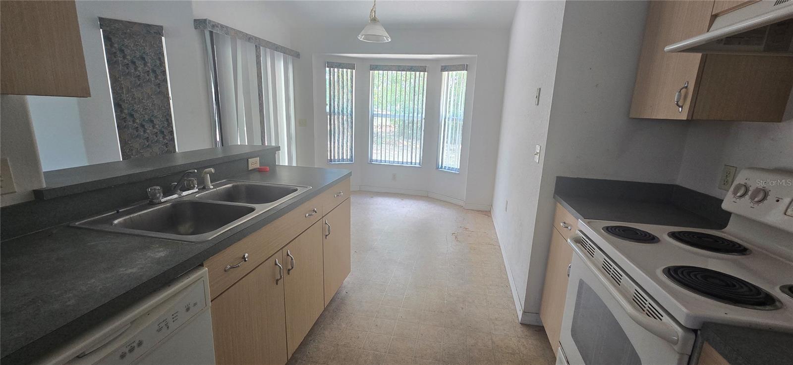 MARION OAKS UN 10 - Residential