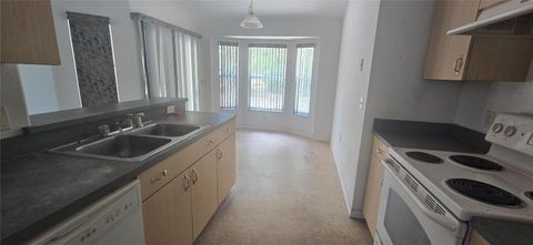 Tiny photo for 12771 SW 58th Circle, Ocala, FL 34473 (MLS # OM724418)