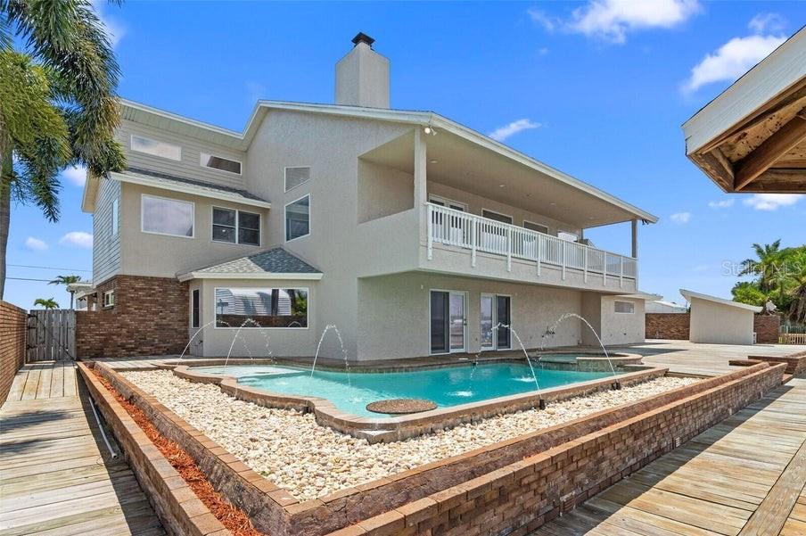 MILFORD POINT BEACH SUBD - Residential