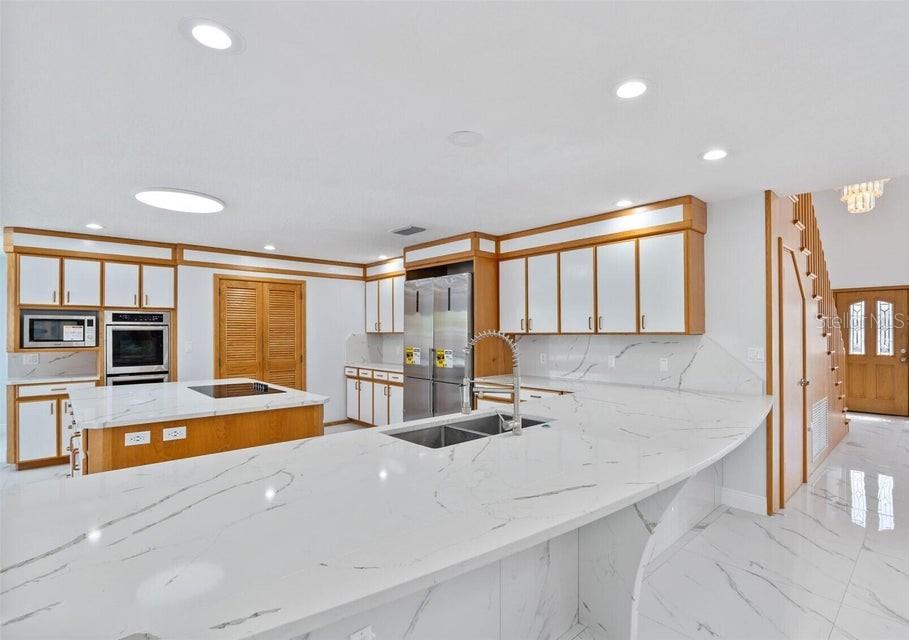 MILFORD POINT BEACH SUBD - Residential