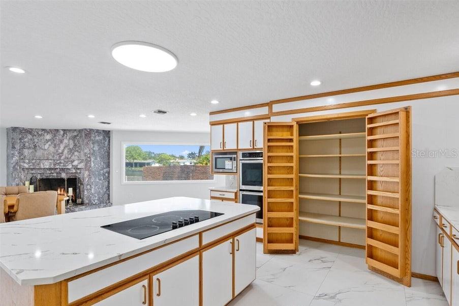 MILFORD POINT BEACH SUBD - Residential