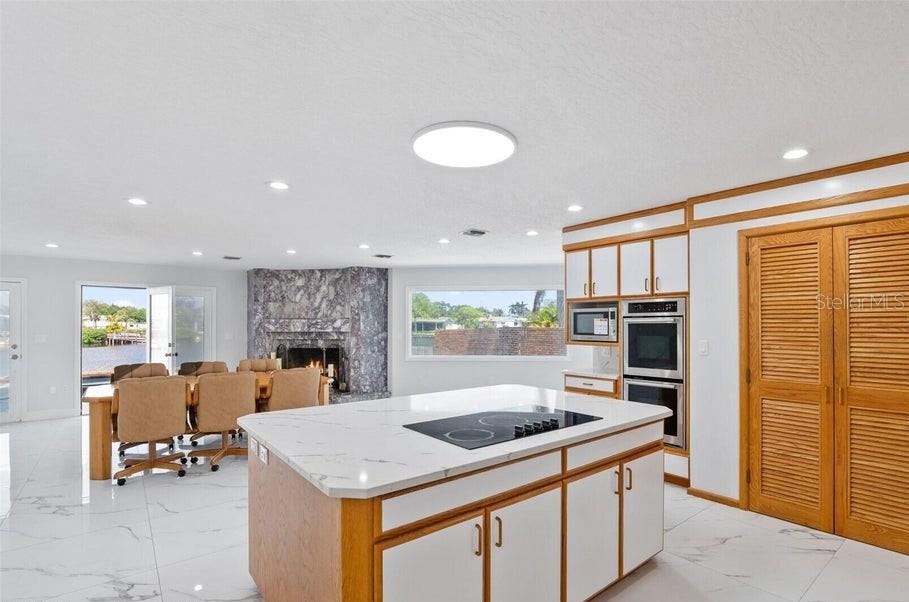 MILFORD POINT BEACH SUBD - Residential