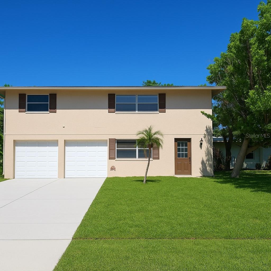 WATERFRONT/WATER VIEW 3 BEDROOM, 2 BATH, 2 CAR GARAGE, 2 STORY HOME ON LAKE TARPON CANAL. LARGE MASTER BEDROOM WITH PRIVATE ENTRY TO BALCONY OVER LOOKING THE CANAL. HARDWOOD FLOORS. EAT IN KITCHEN IS LOCATED ON THE 2ND FLOOR. 1ST FLOOR HAS 1 BEDROOM WITH AN OFFICE AND 1 BATHROOM. AVAILABLE AUGUST 1ST...MORE PICTURES TO COME