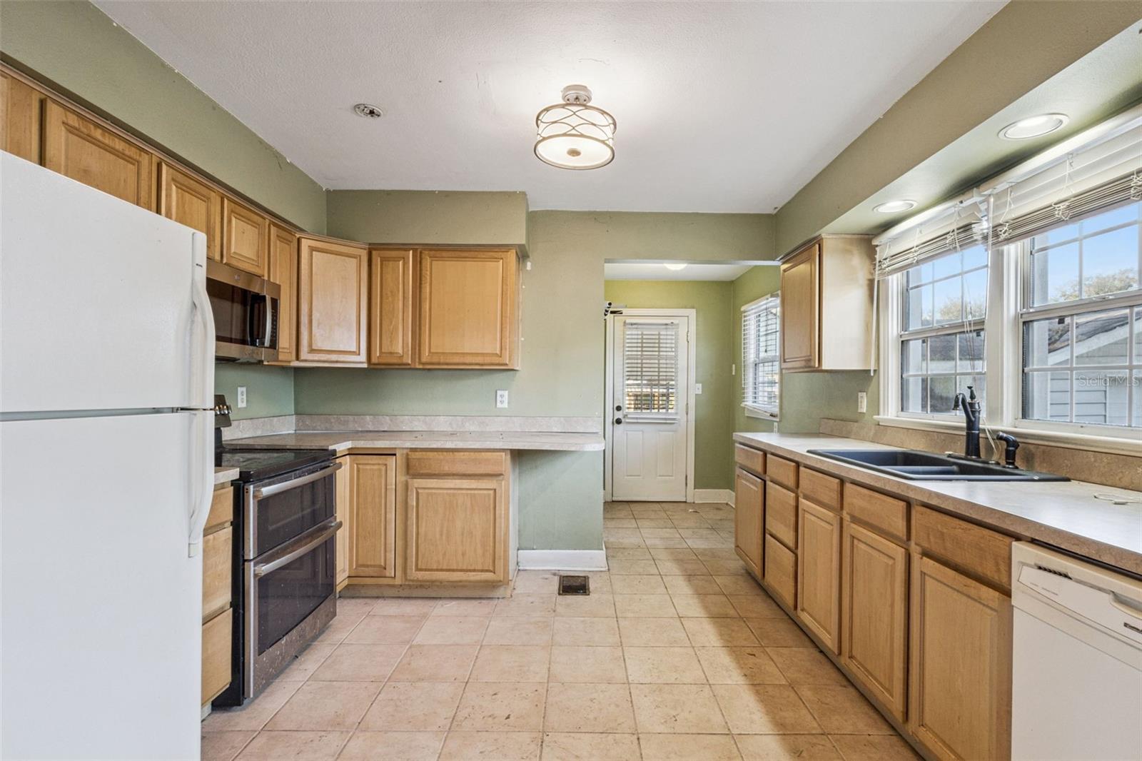 EUSTIS MORNINGVIEW SUB - Residential