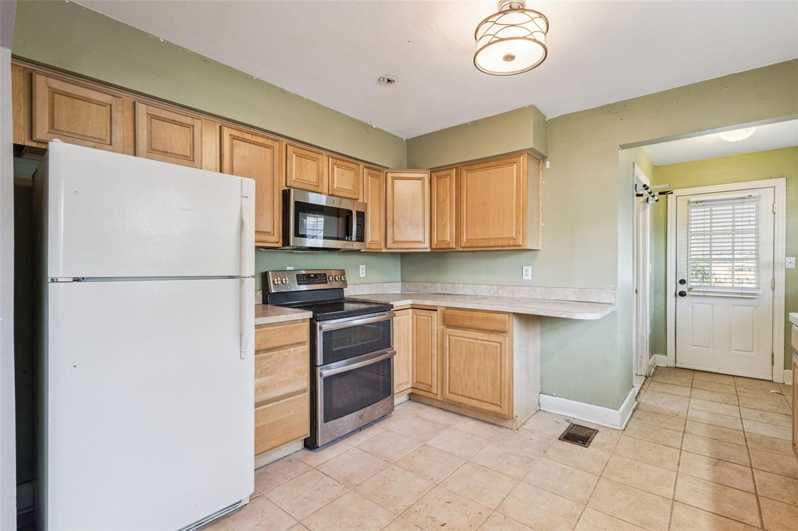 EUSTIS MORNINGVIEW SUB - Residential