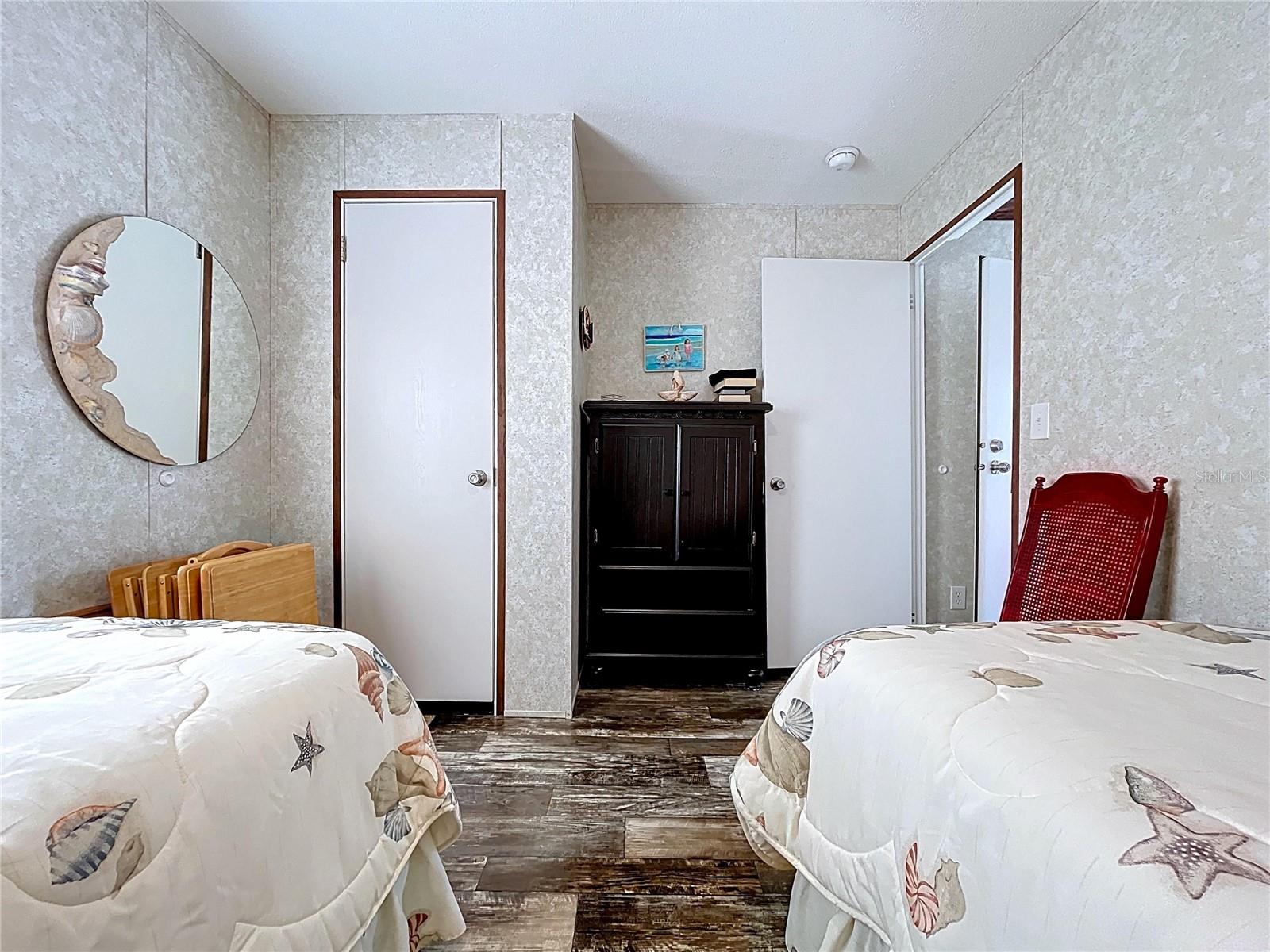 PARKWOOD ACRES - Residential