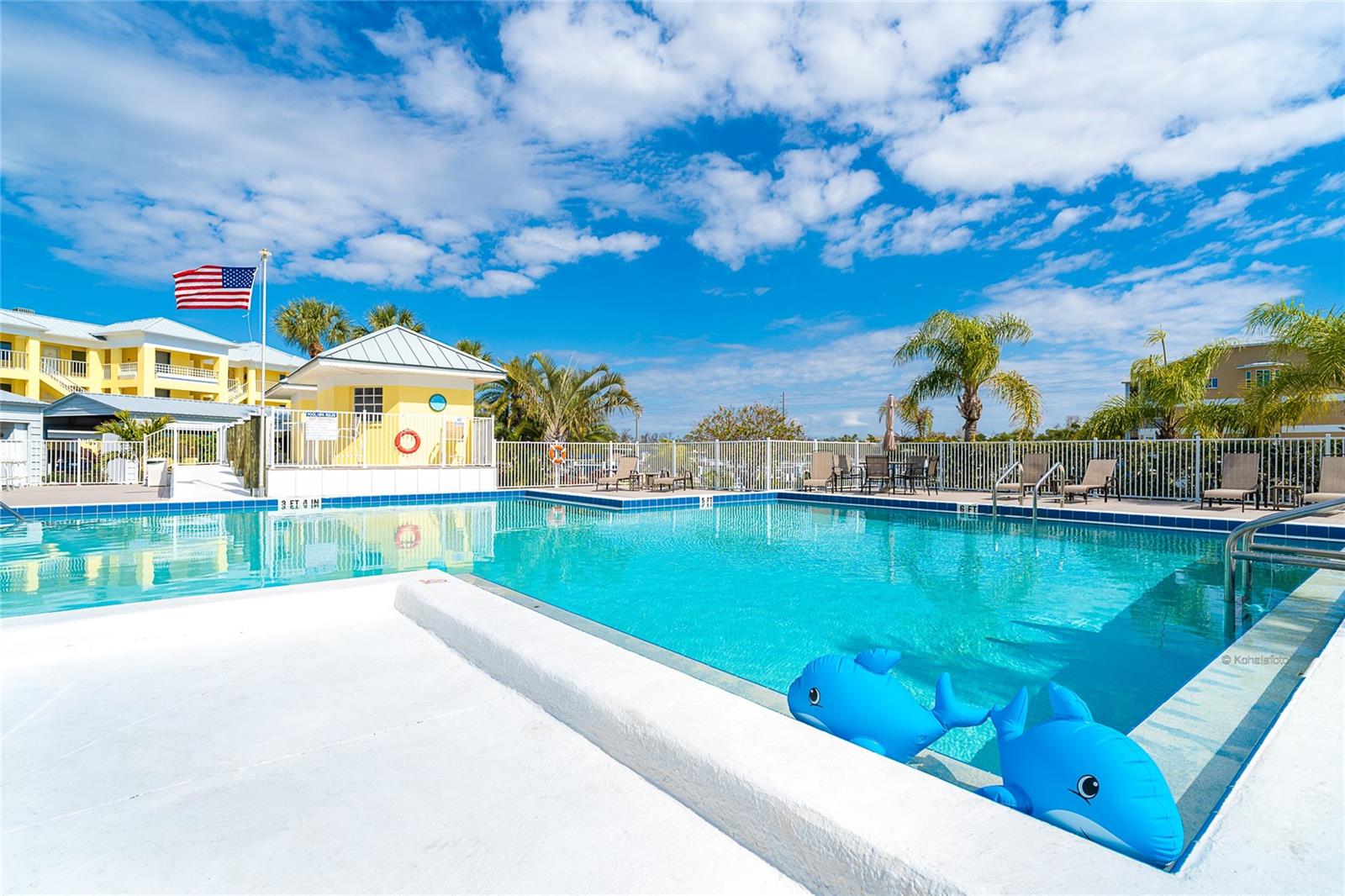 LANDINGS ON LEMON BAY PH 02 - Residential