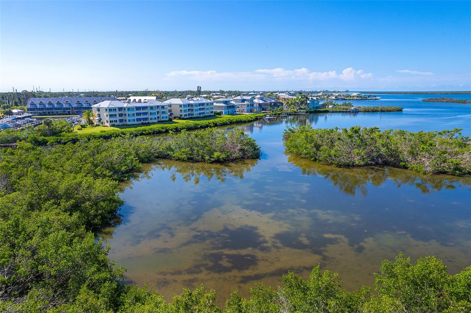 LANDINGS ON LEMON BAY PH 02 - Residential