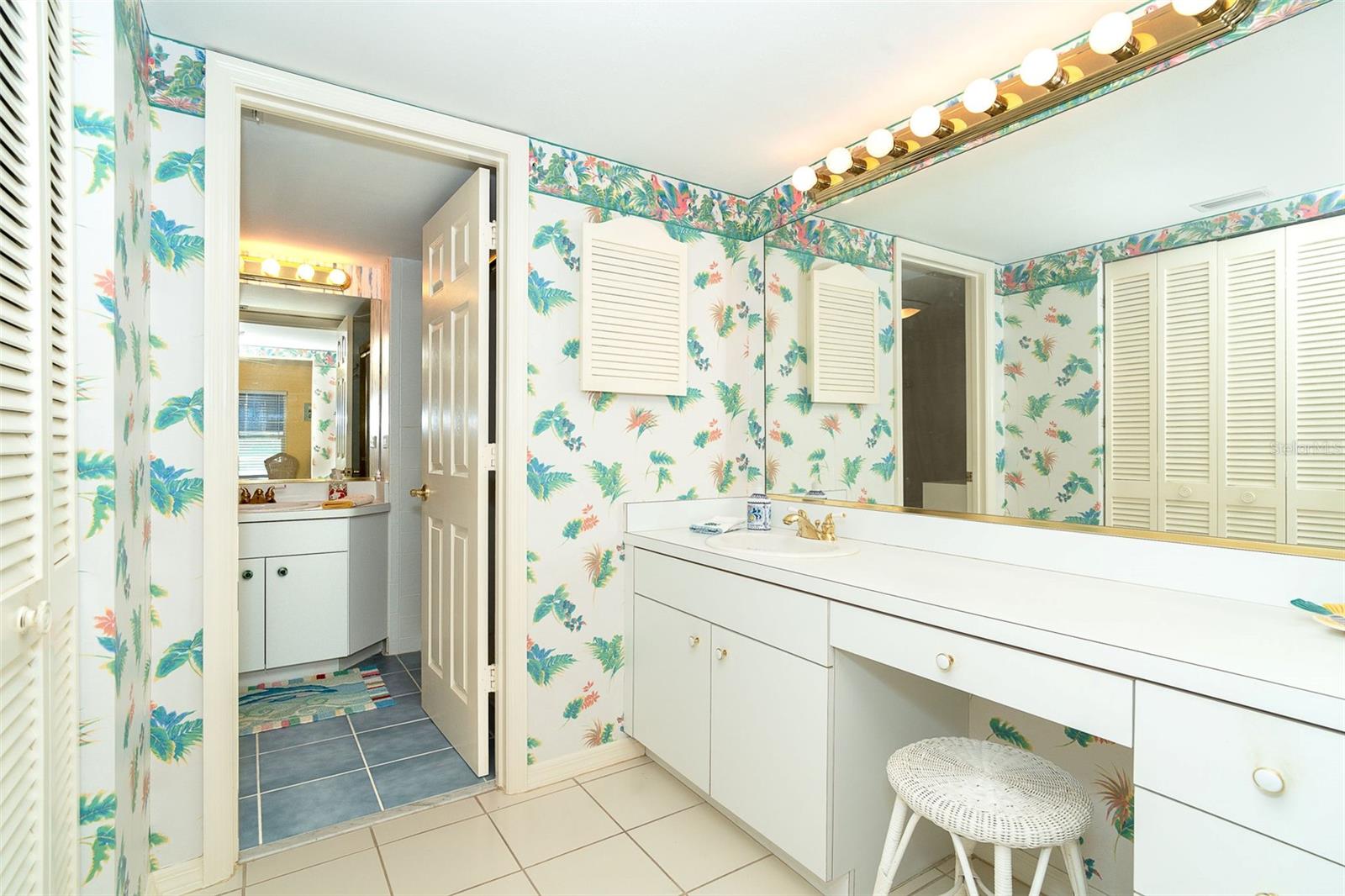 LANDINGS ON LEMON BAY PH 02 - Residential