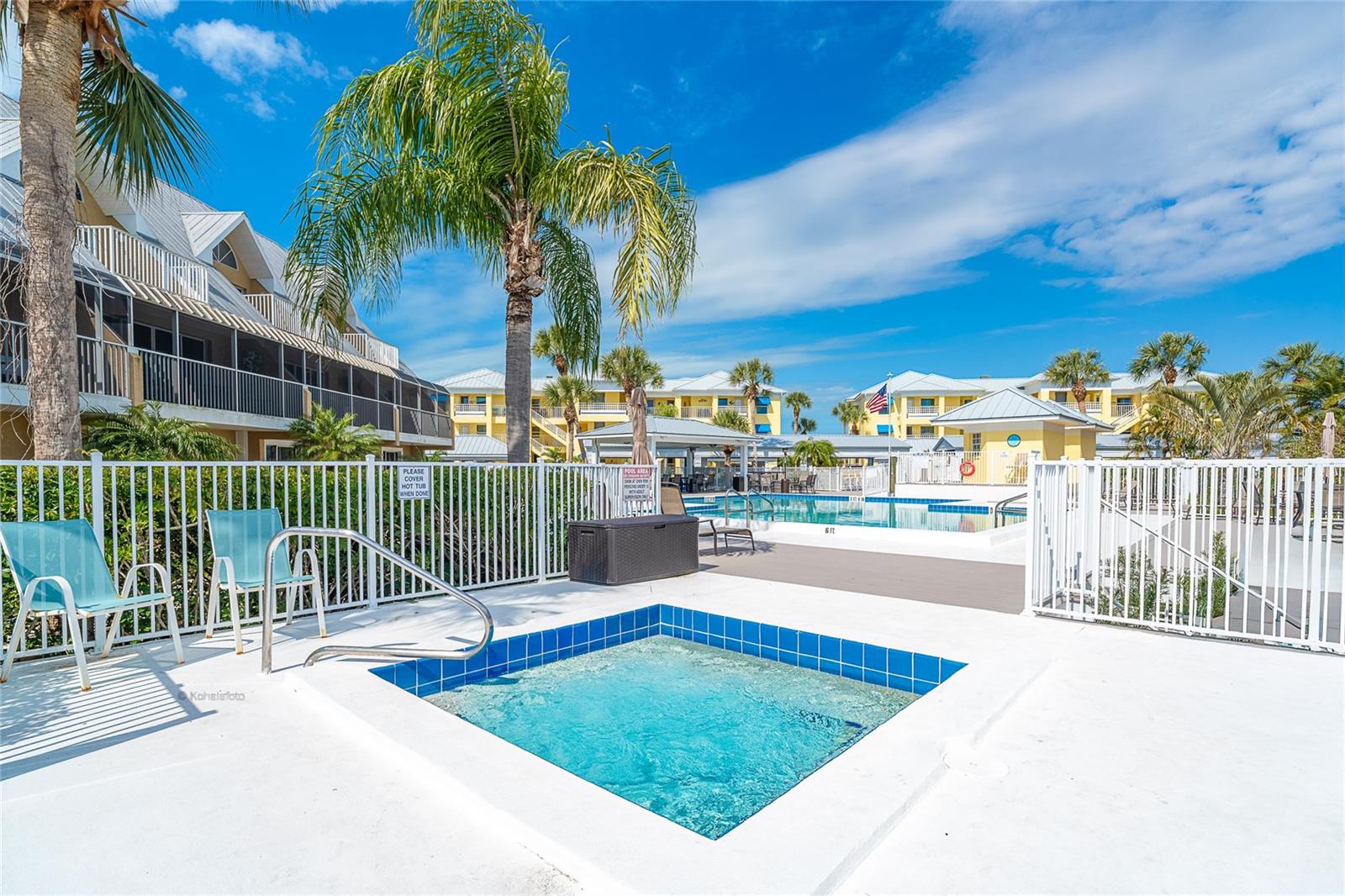 LANDINGS ON LEMON BAY PH 02 - Residential