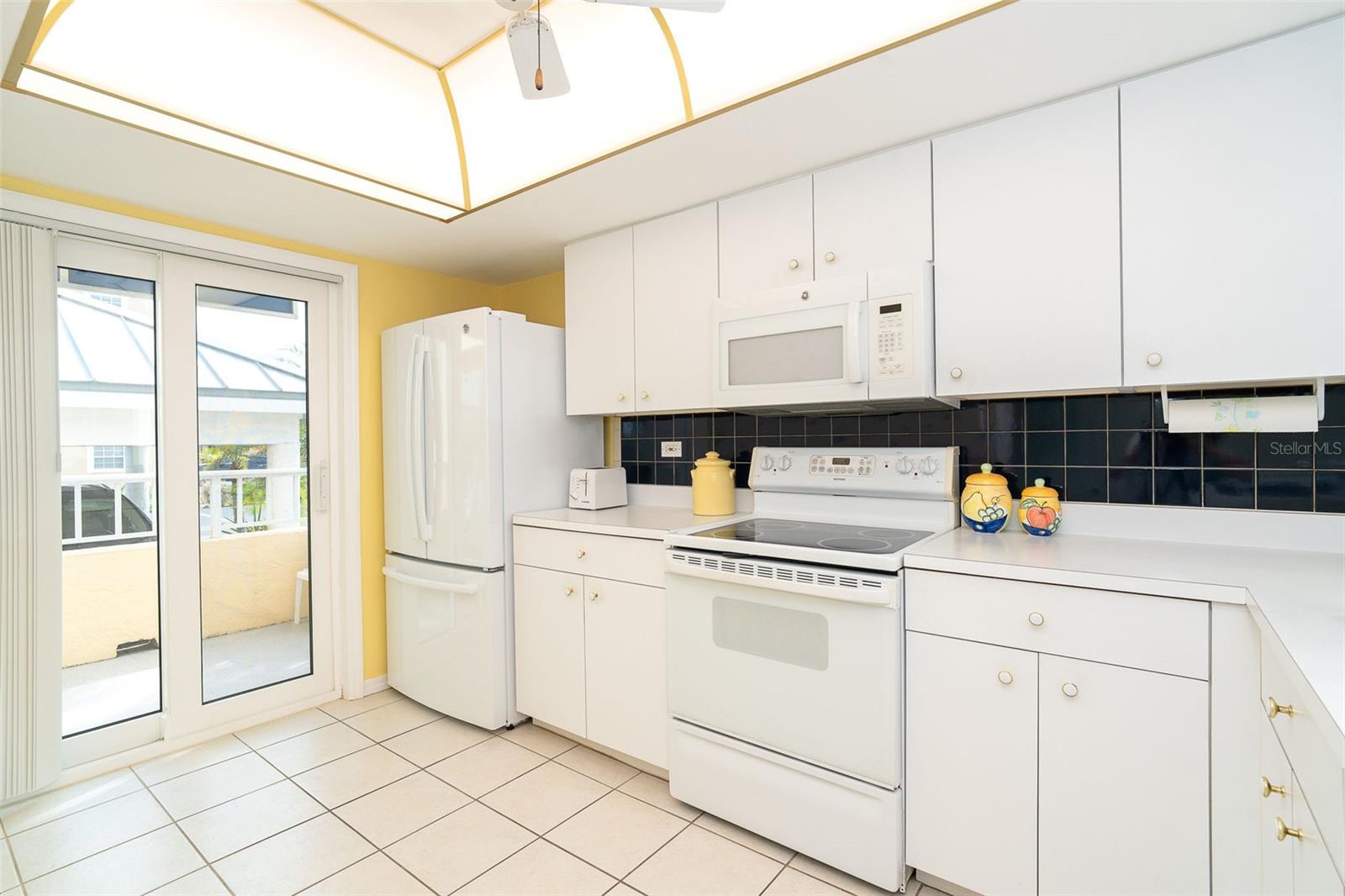 LANDINGS ON LEMON BAY PH 02 - Residential