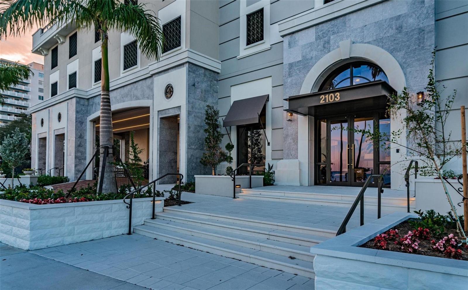 HYDE PARK HOUSE - Residential