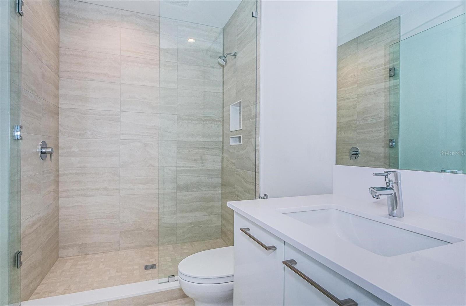 HYDE PARK HOUSE - Residential