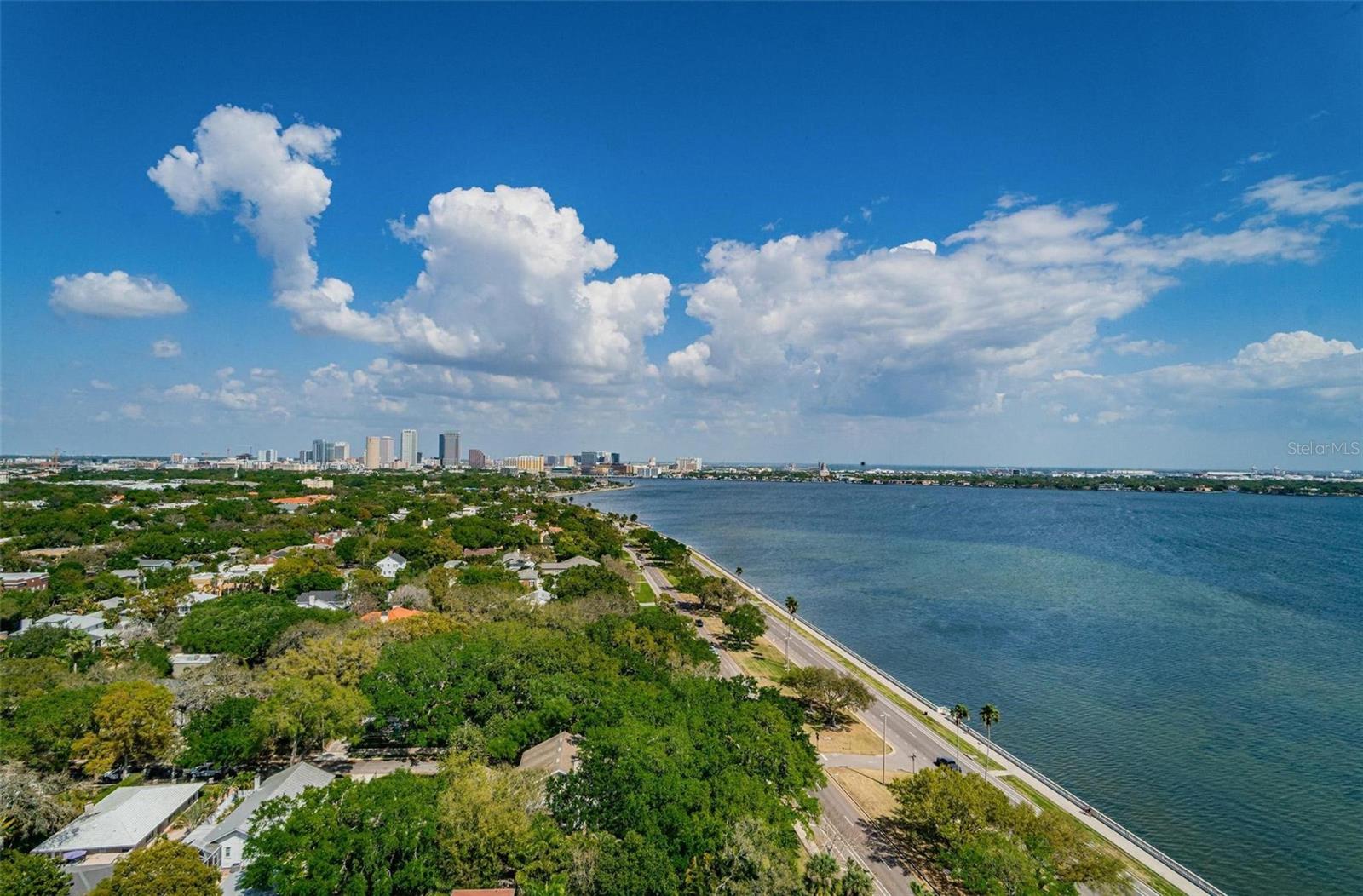 HYDE PARK HOUSE - Residential