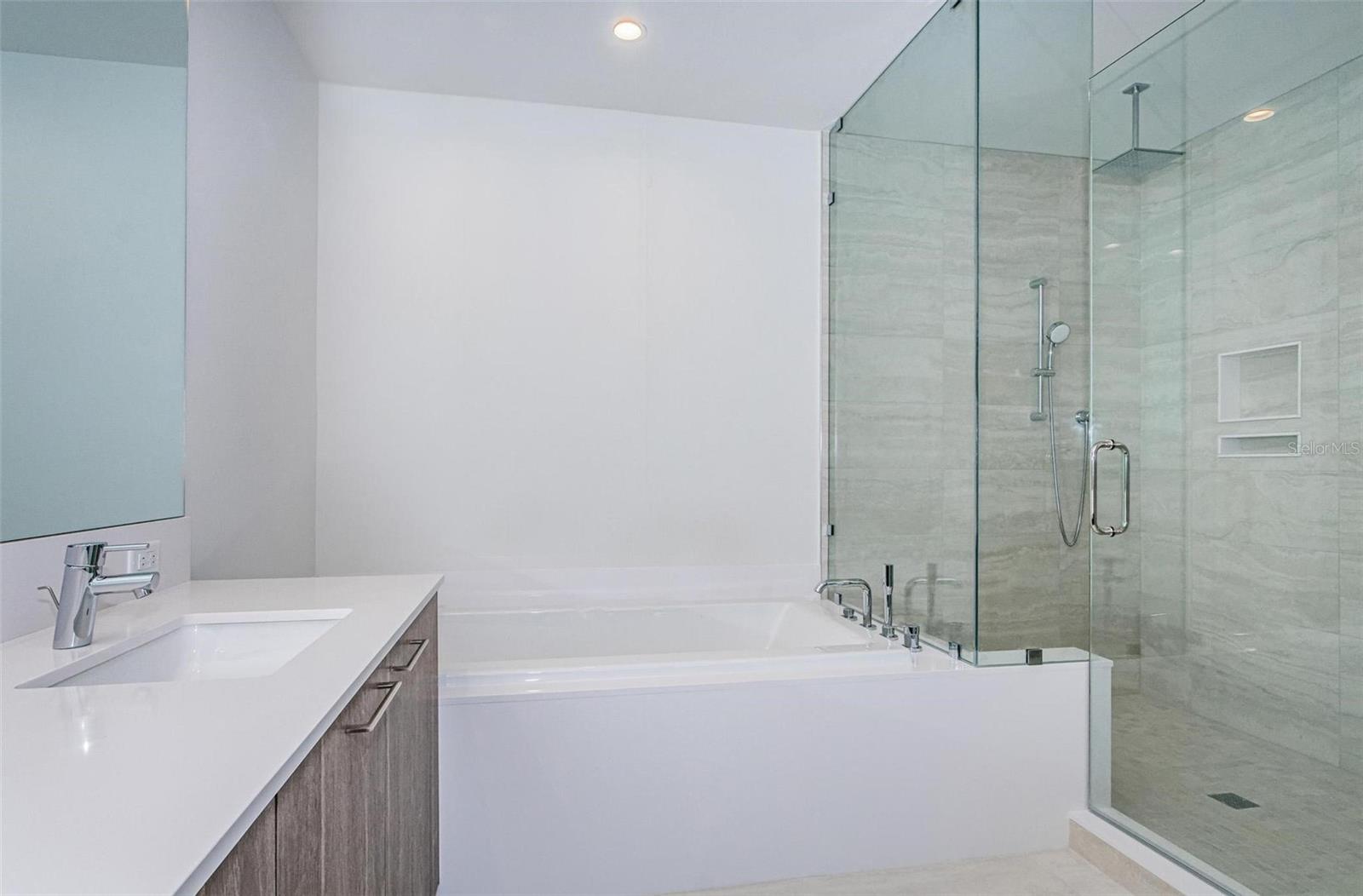 HYDE PARK HOUSE - Residential