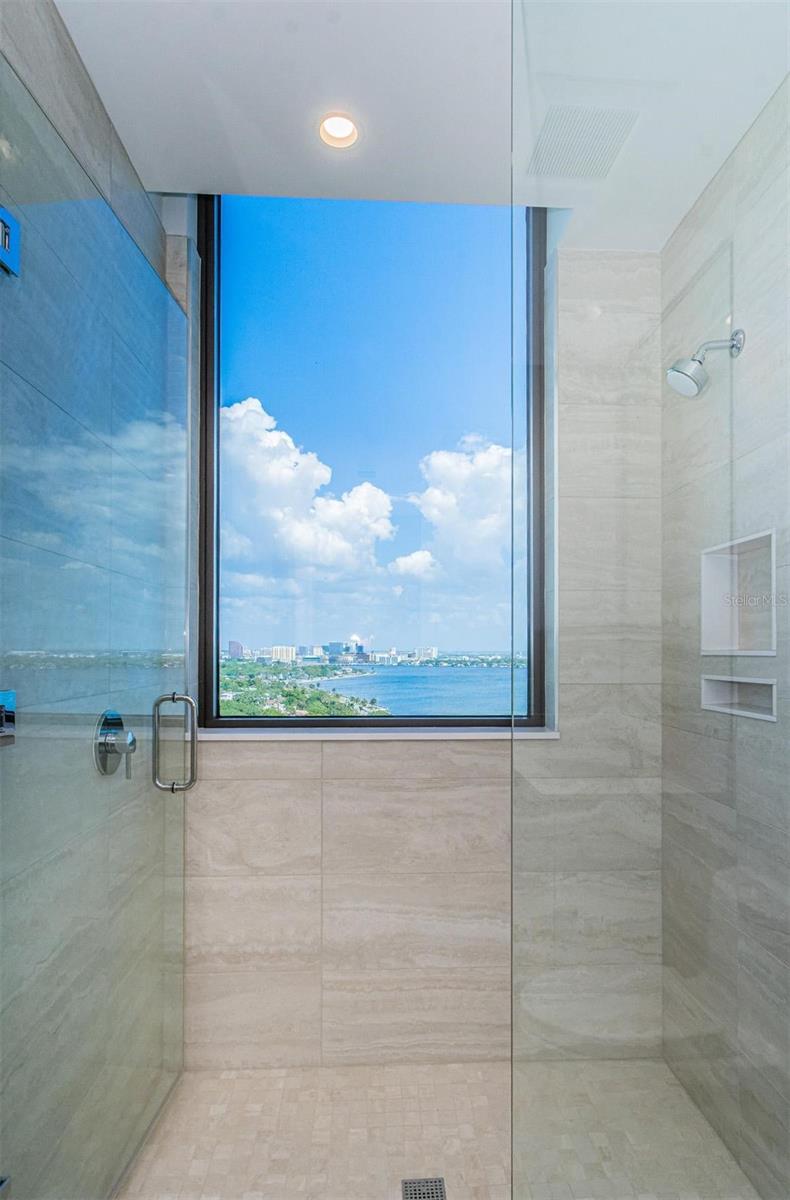 HYDE PARK HOUSE - Residential