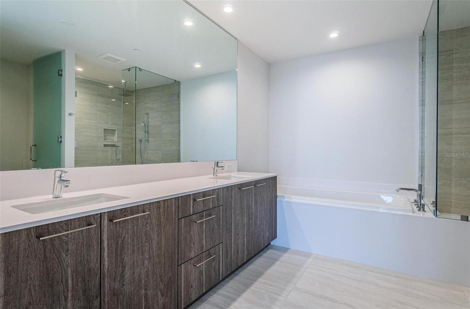 HYDE PARK HOUSE - Residential